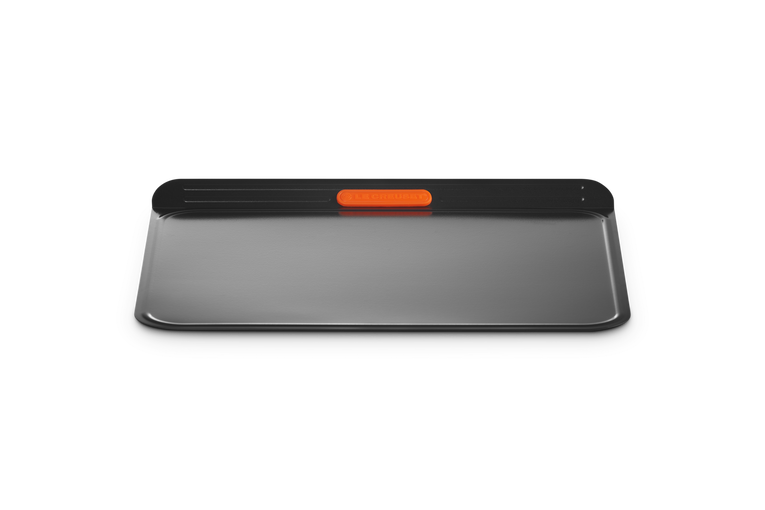 Buy Le Creuset  Bakeware Insulated Non-Stick Cookie Sheet - 38cm – Potters  Cookshop