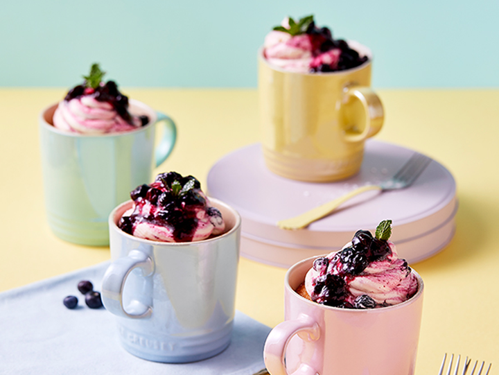 White Chocolate and Blueberry Mug Cakes